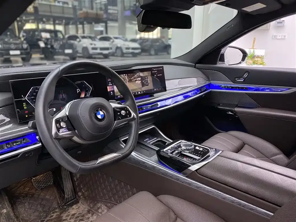 BMW 7 Series 2024 из CN, фото 4