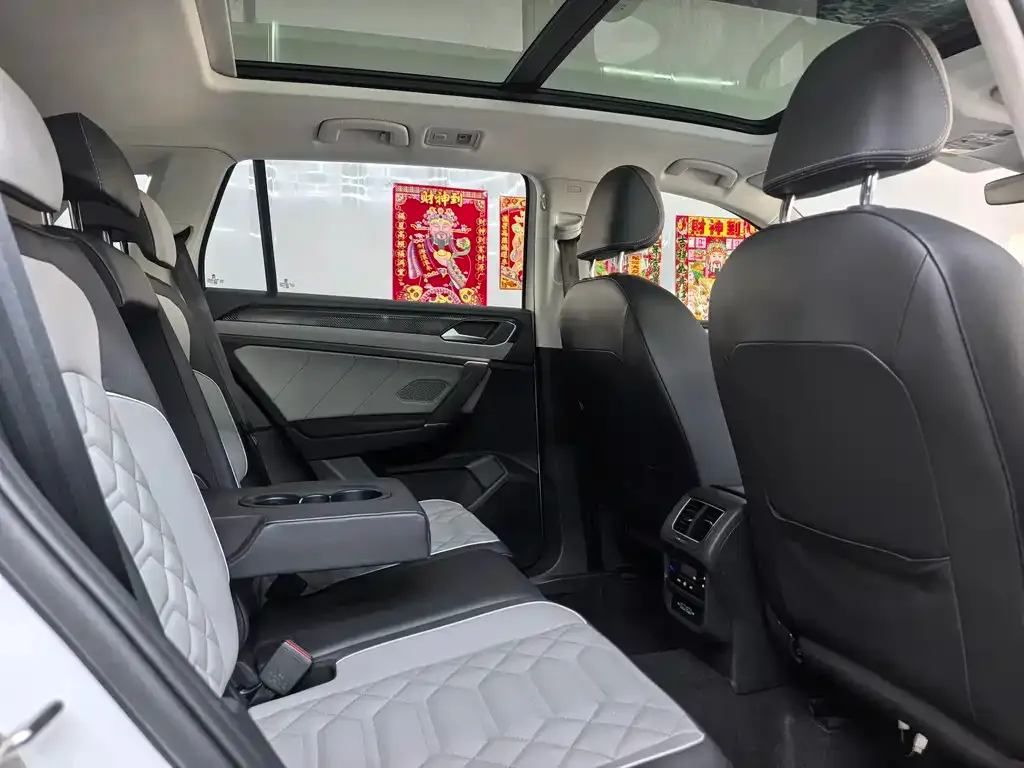Volkswagen Tayron 2023 из CN, фото 2