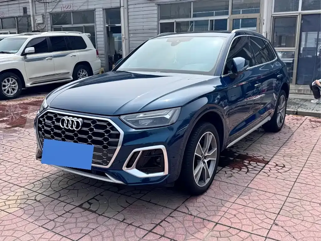 Audi Q5L 2023 из CN, фото 1