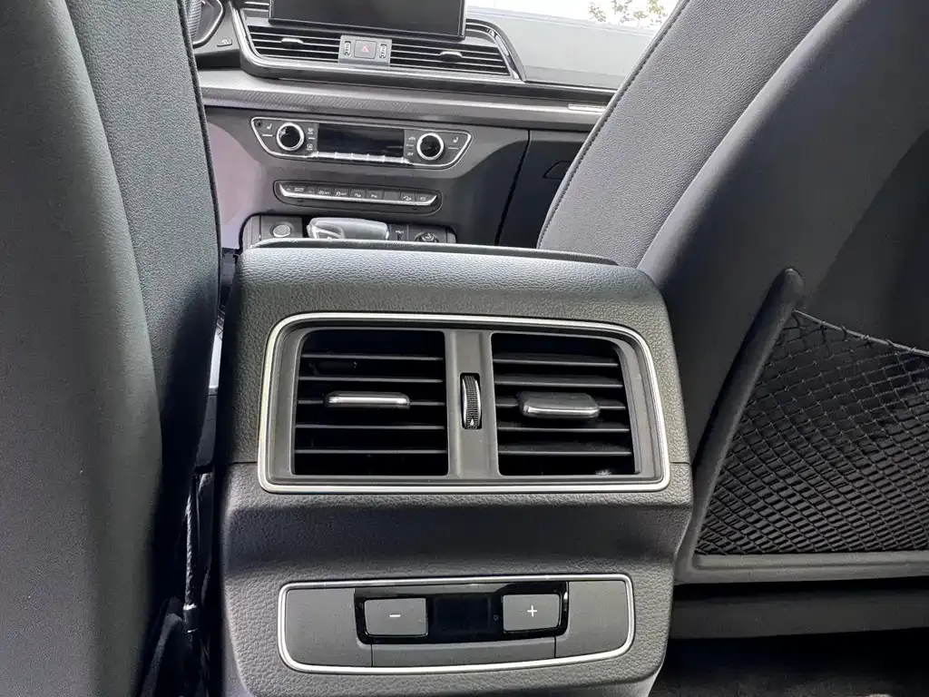 Audi Q5L 2023 из CN, фото 10