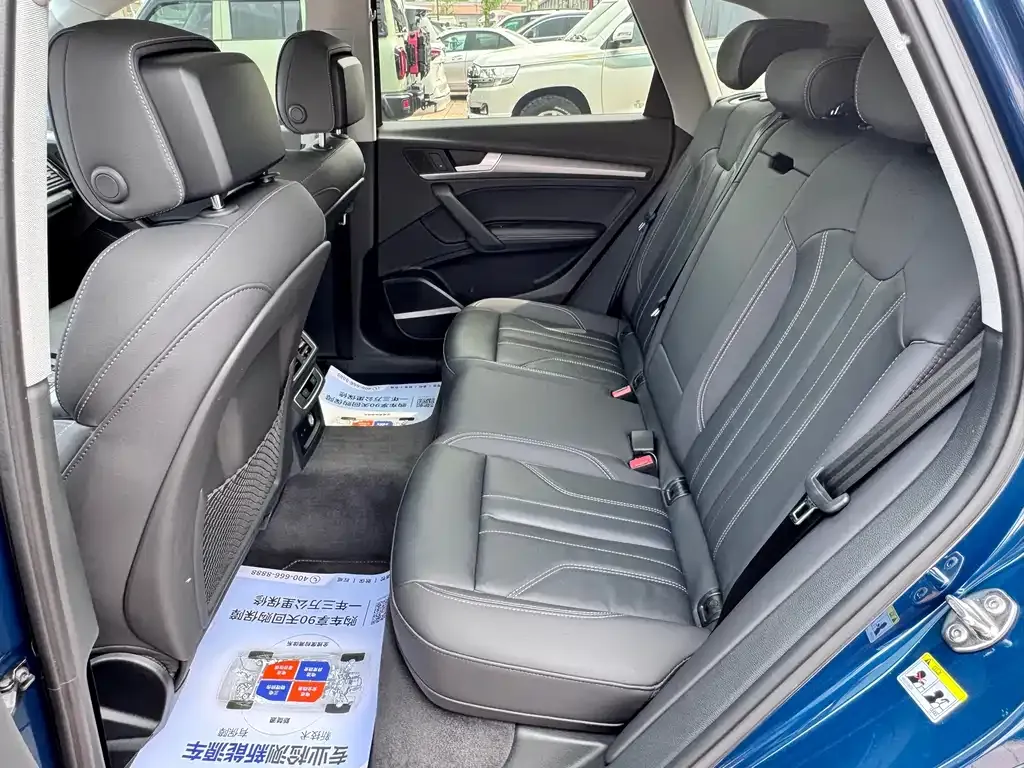Audi Q5L 2023 из CN, фото 2