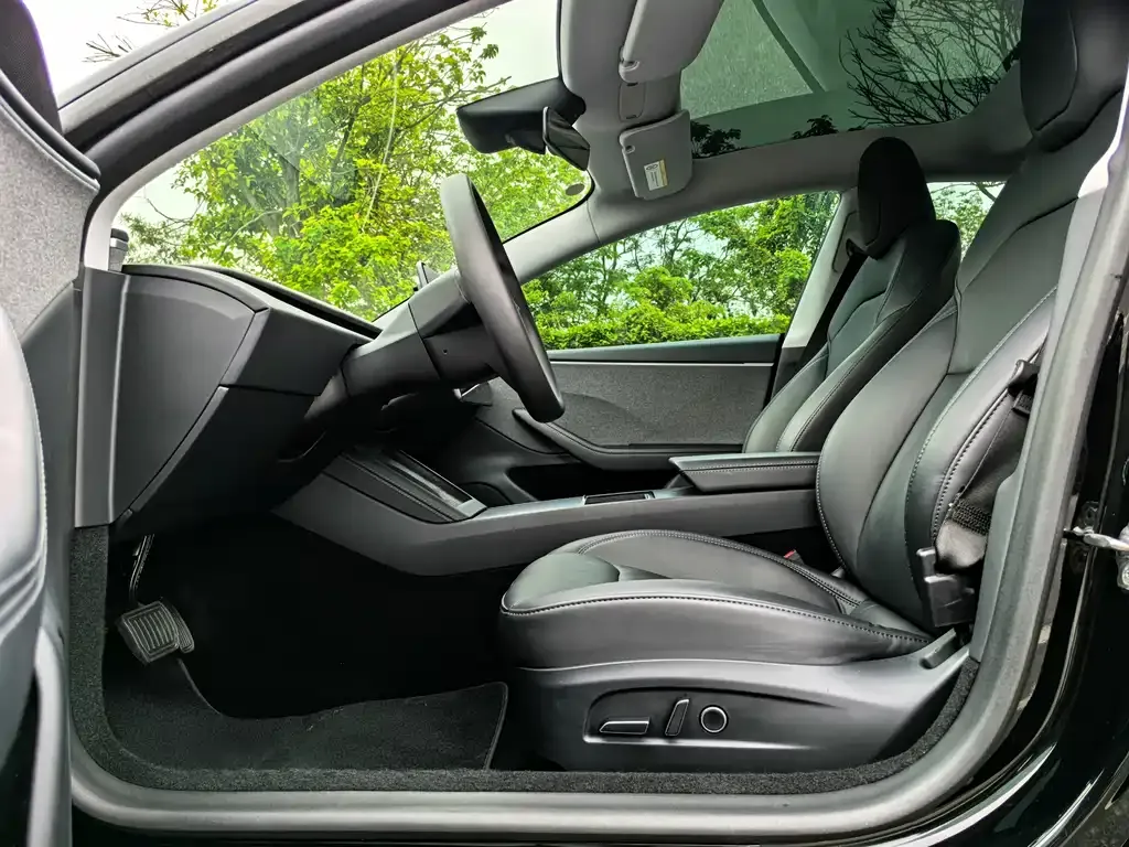 Tesla Model 3 2023 из CN, фото 9