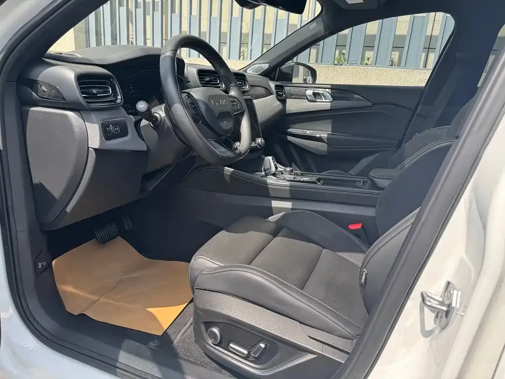 Lynk & Co 02 Hatchback 2023 из CN, фото 4