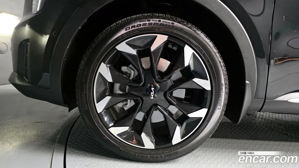 Kia Sorento — фото 6