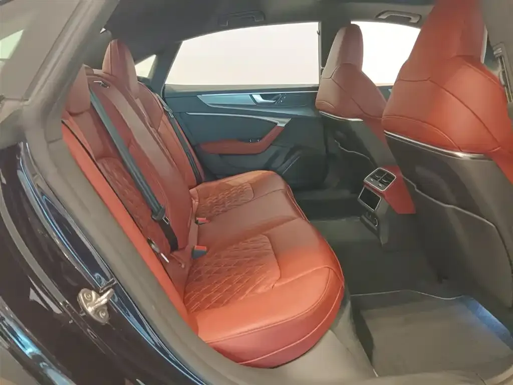 Audi A7L 2025 из CN, фото 4