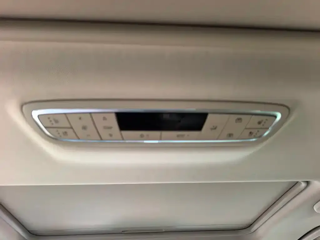 Buick GL8 2021 из CN, фото 2