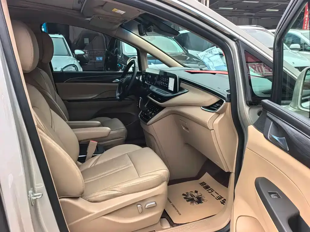 Buick GL8 2021 из CN, фото 4