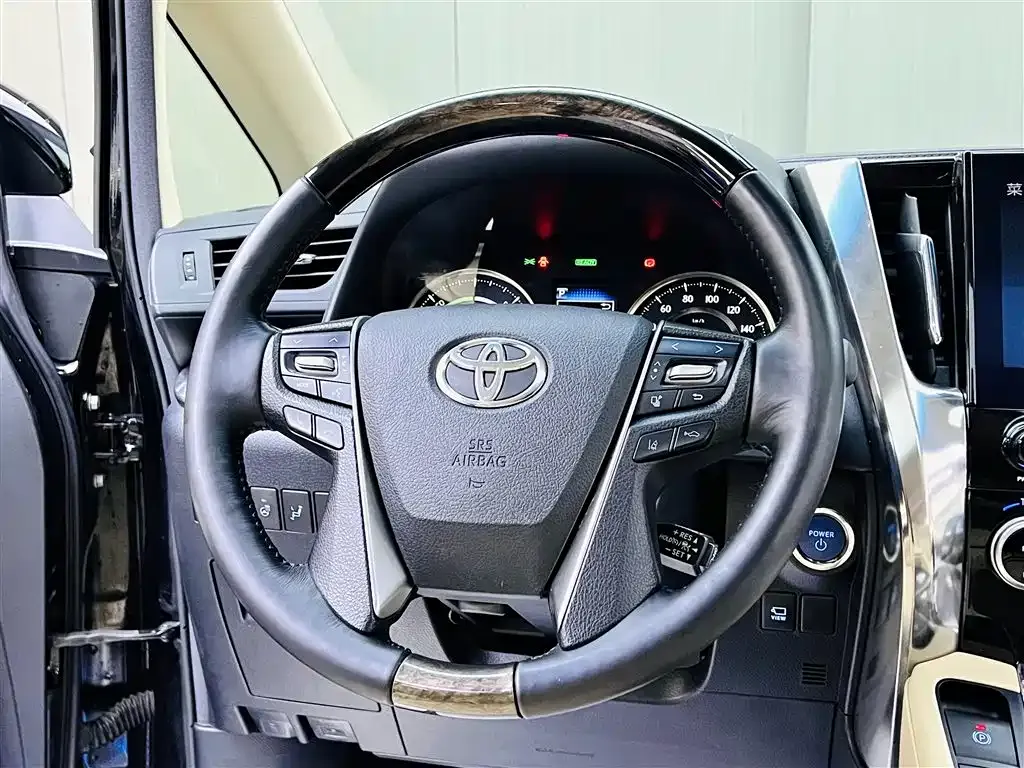 Toyota Vellfire 2021 из CN, фото 9