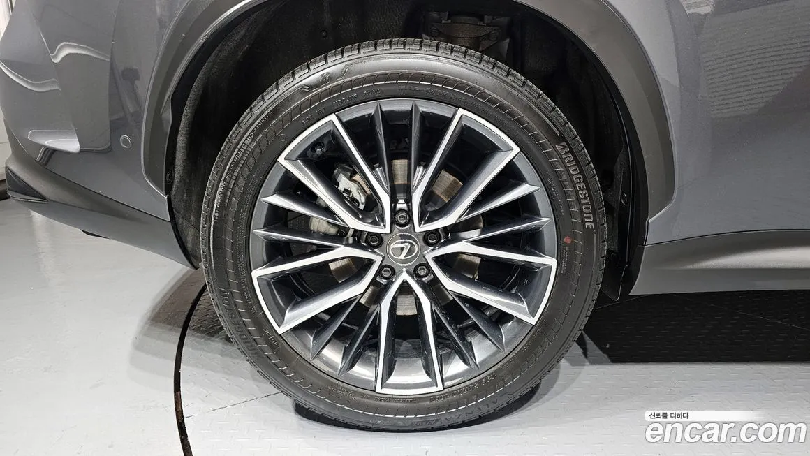Lexus NX 2025 из KR, фото 6