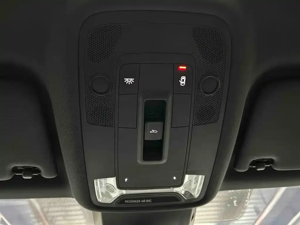 Audi A3 2023 из CN, фото 3