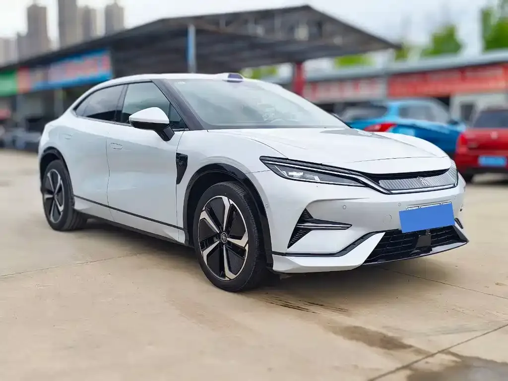 BYD L EV — фото 3