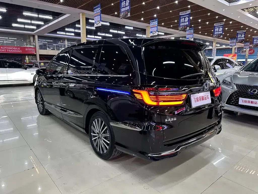 Honda Elysion 2024 из CN, фото 10