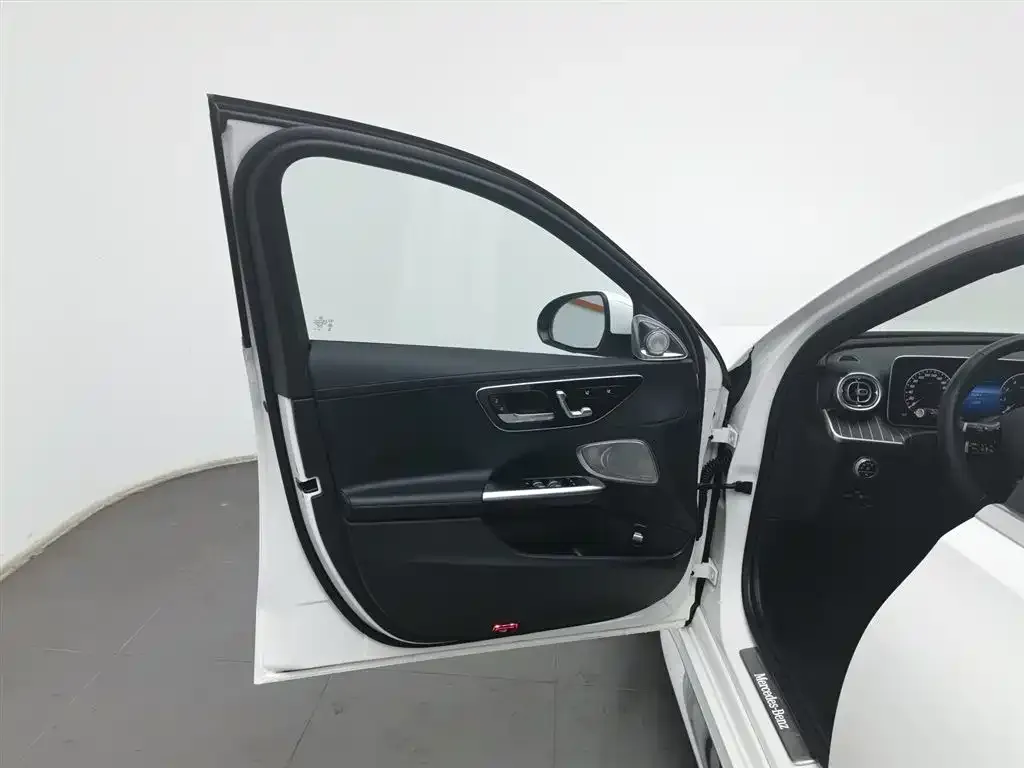 Mercedes-Benz C-Class 2023 из CN, фото 8