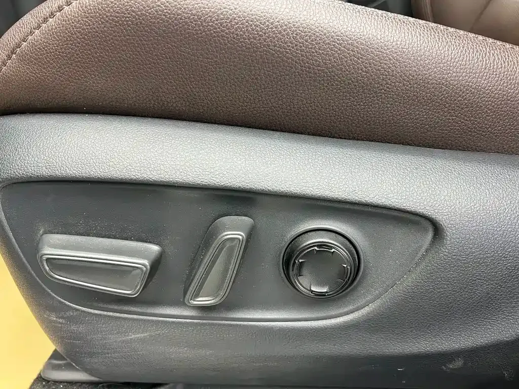 Toyota Sienna 2024 из CN, фото 10