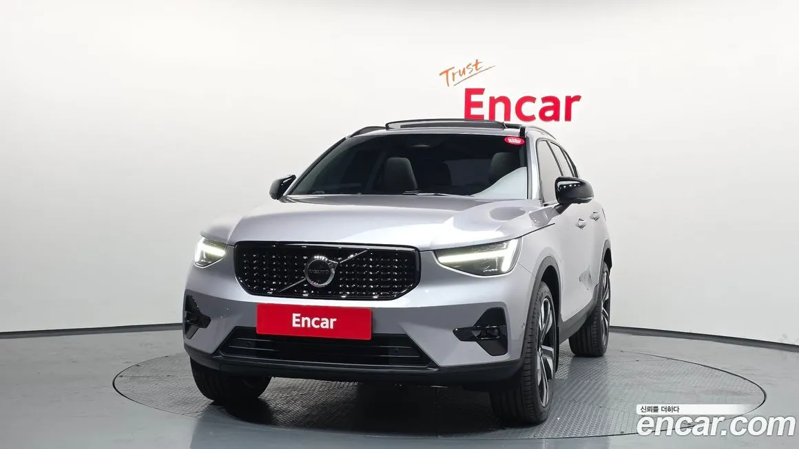 Volvo XC40 2026 из KR, фото 5