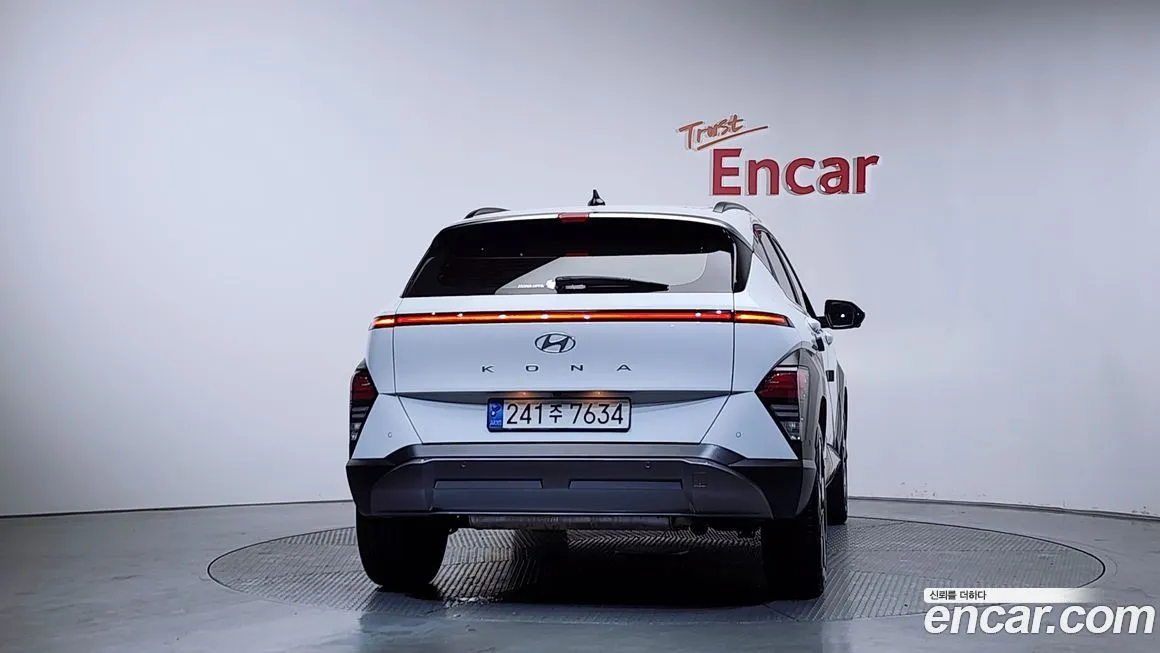 Hyundai Kona 2023 из KR, фото 2