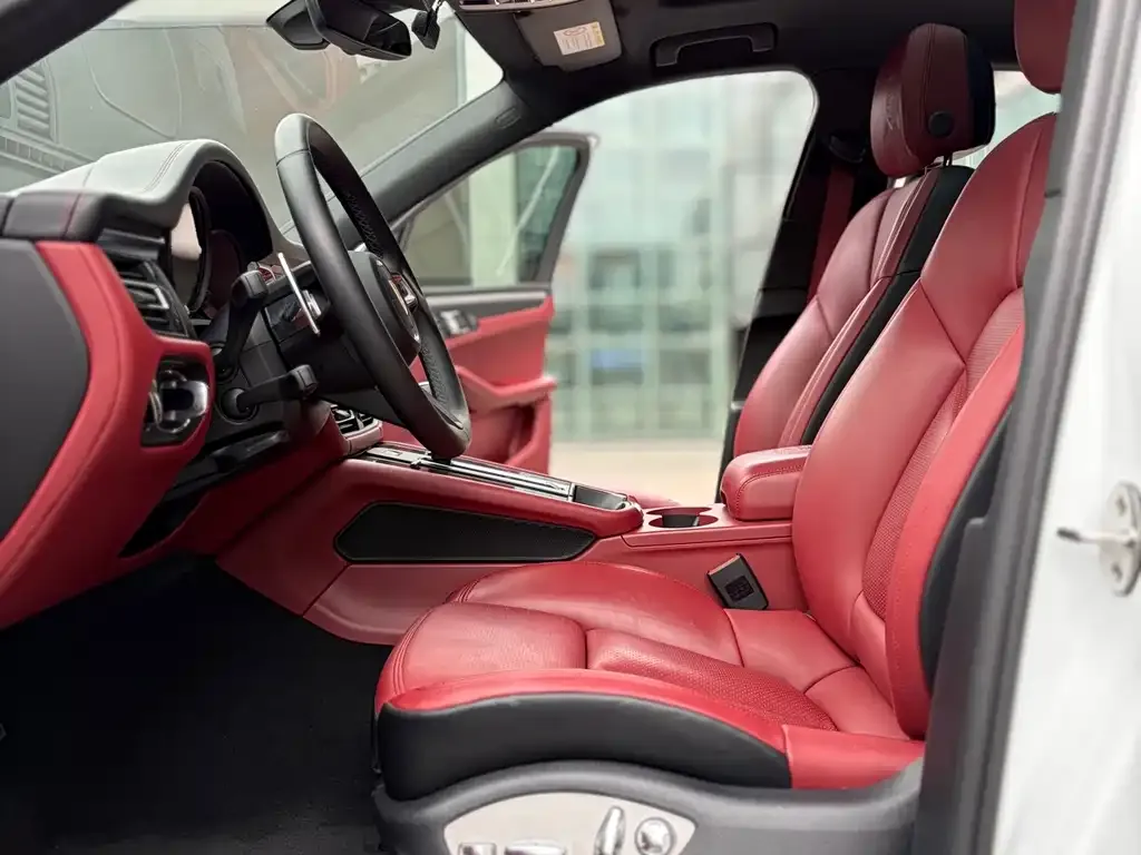 Porsche Macan 2022 из CN, фото 3