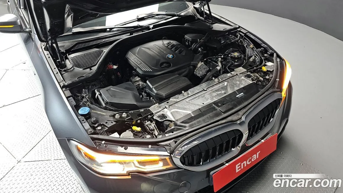 BMW 3-Series 2022 из KR, фото 10