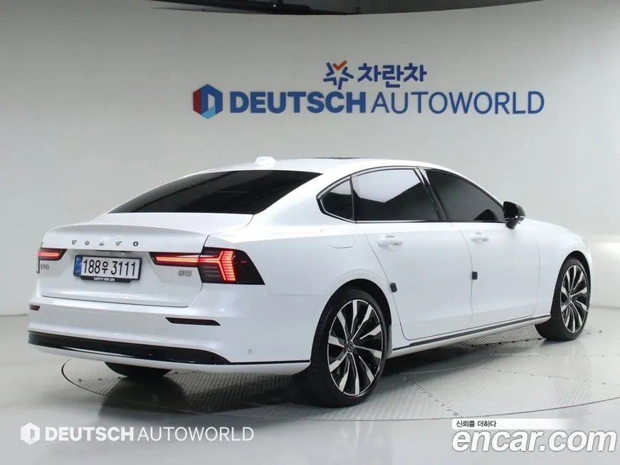 Volvo S90 2026 из KR, фото 2