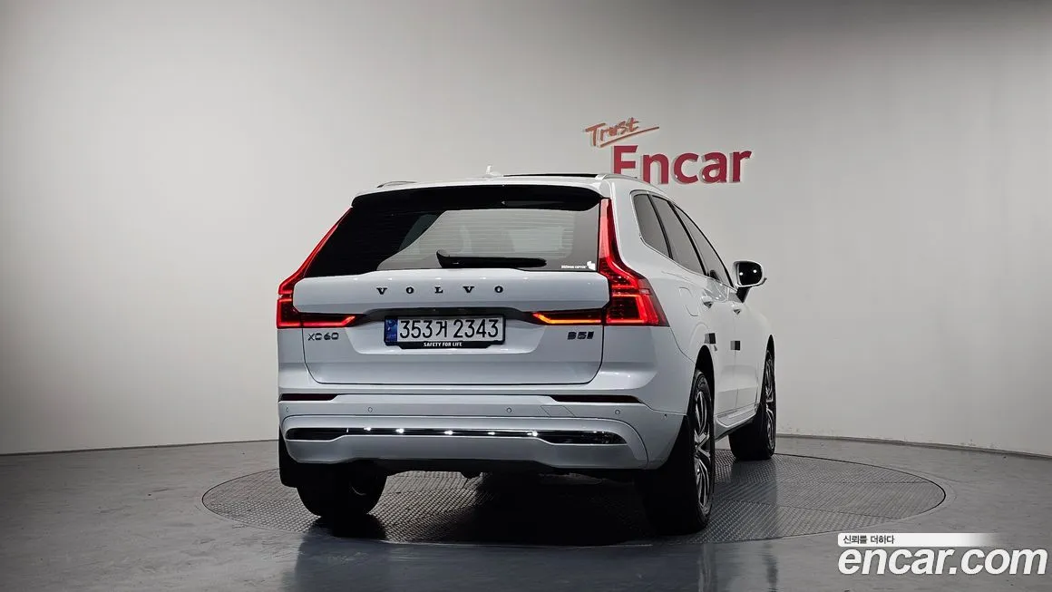 Volvo XC60 2025 из KR, фото 2