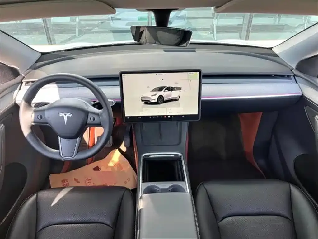 Tesla Model Y — фото 3