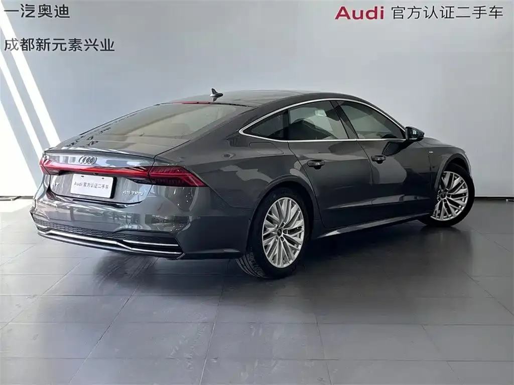 Audi A7 — фото 2