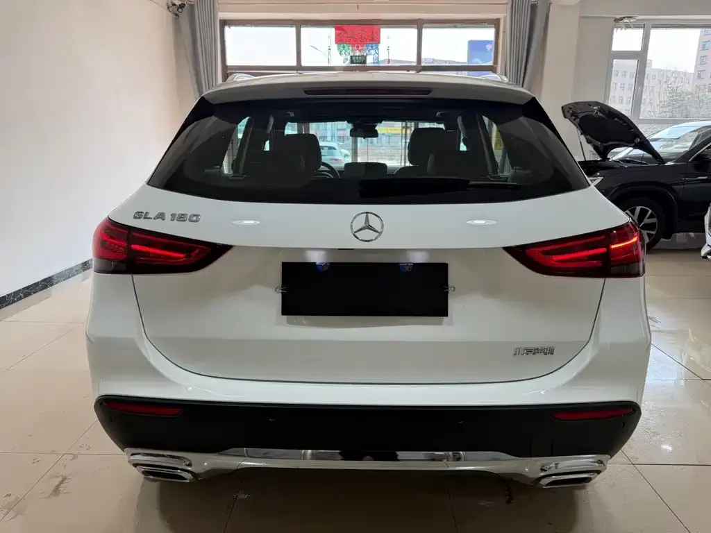 Mercedes-Benz GLA 2023 из CN, фото 3