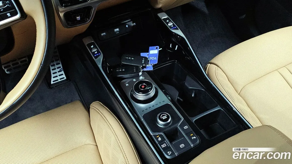 Kia Sorento — фото 9