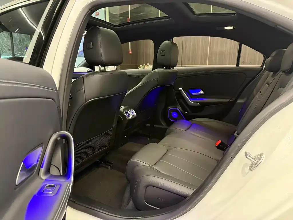 Mercedes-Benz A-Class 2024 из CN, фото 5