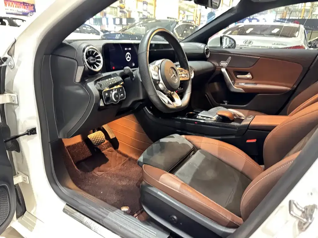Mercedes-Benz A-Class 2021 из CN, фото 8