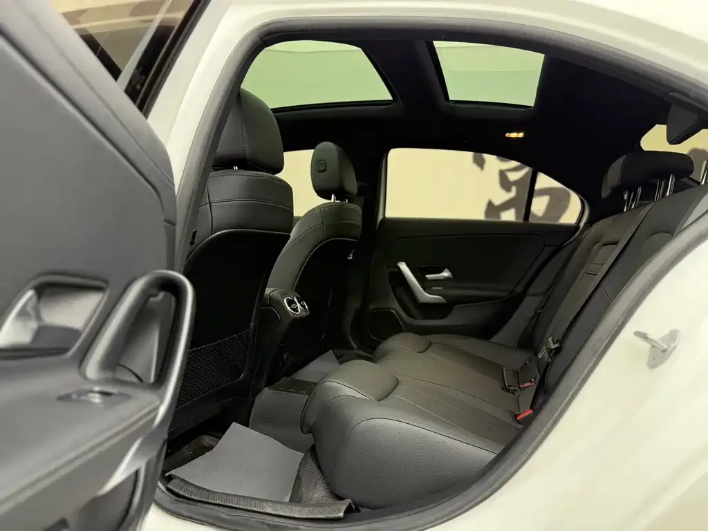 Mercedes-Benz A-Class 2021 из CN, фото 9