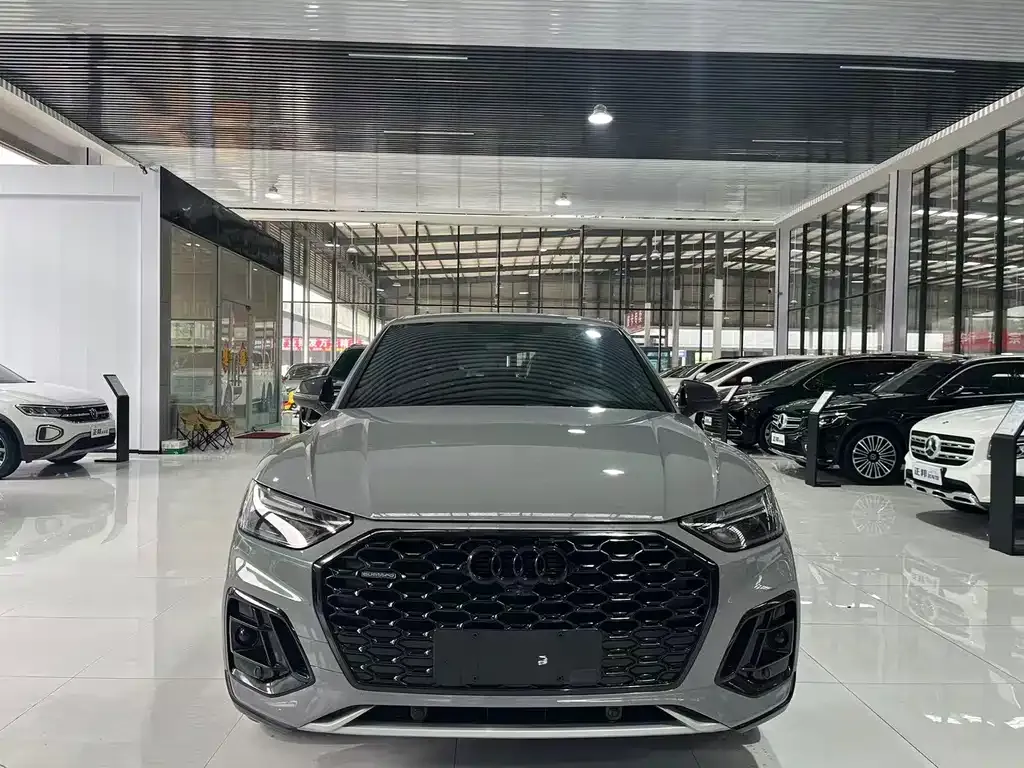 Audi Q5L Sportback