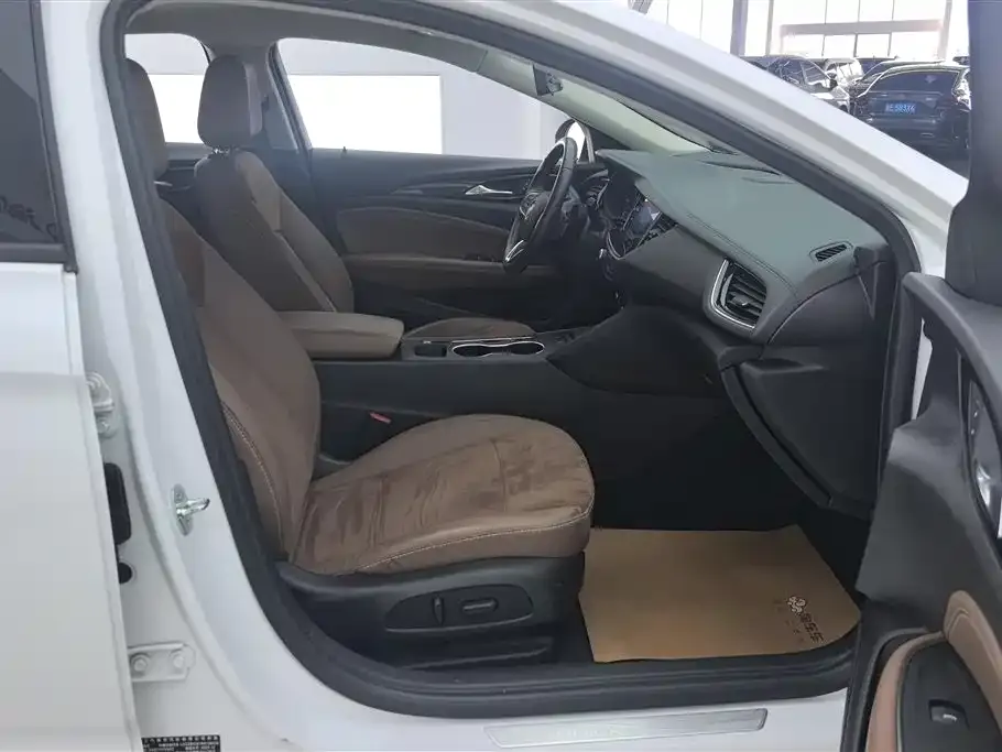 Buick Regal 2023 из CN, фото 10