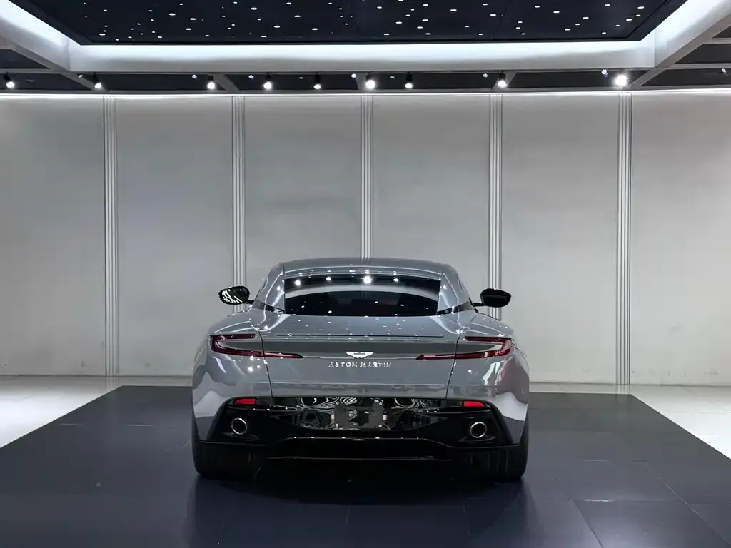 Aston Martin DB11 2023 из CN, фото 2