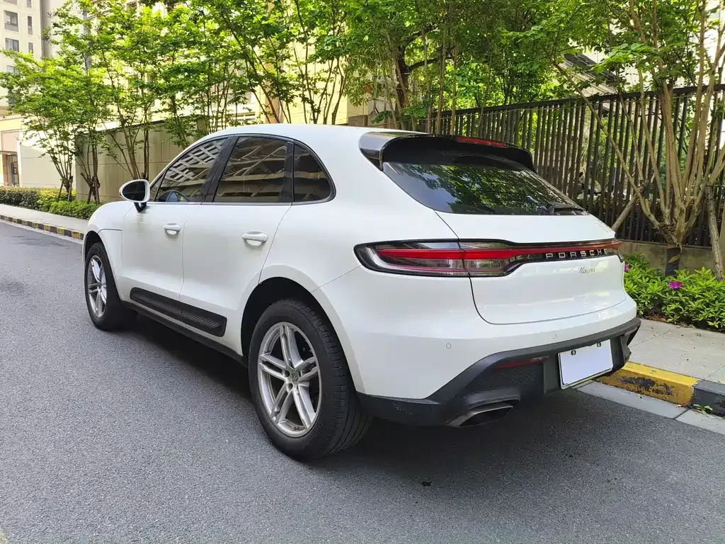 Porsche Macan — фото 7