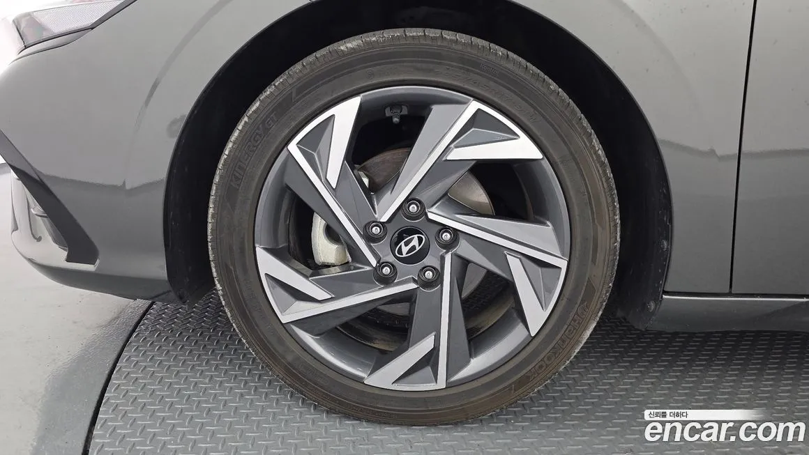 Hyundai AVANTE — фото 9