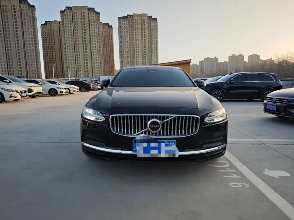 Volvo S90 — фото 4