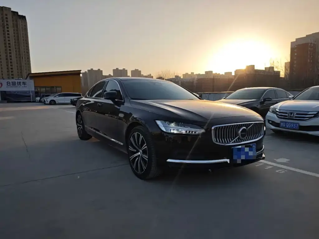 Volvo S90 — фото 3