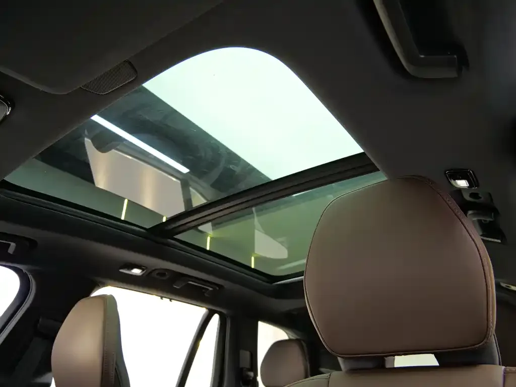 Volvo XC90 2024 из CN, фото 3