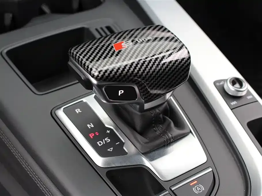 Audi A4L 2022 из CN, фото 6