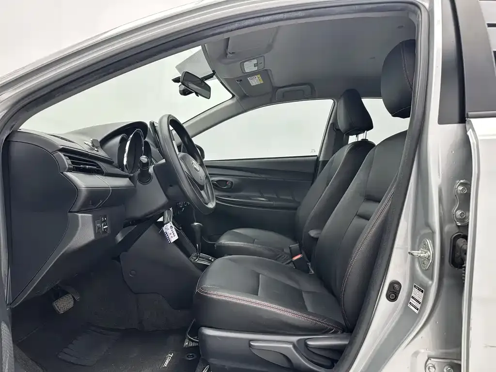 Toyota Yaris L 2021 из CN, фото 8