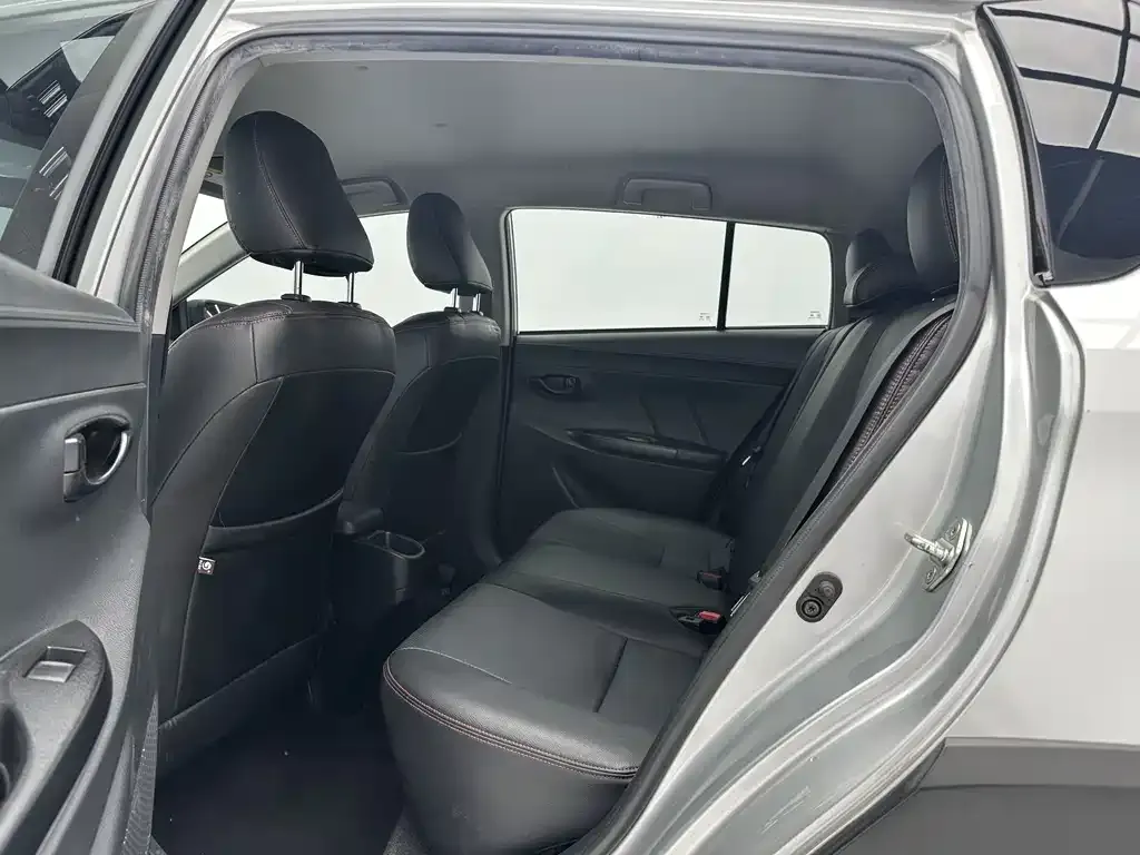 Toyota Yaris L 2021 из CN, фото 10