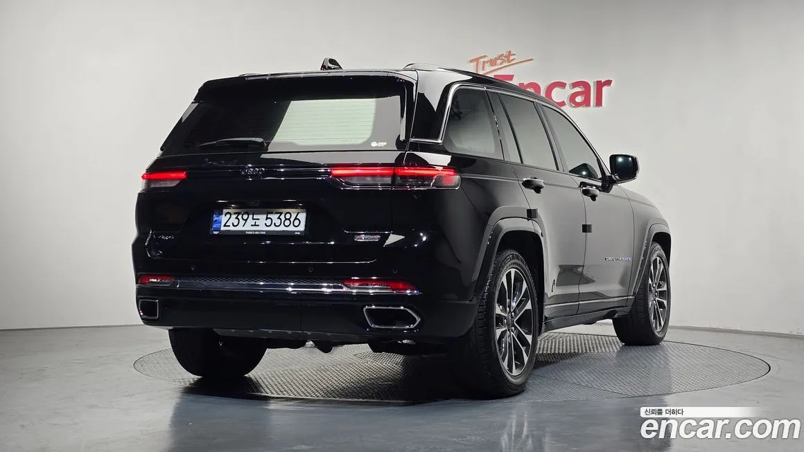 Jeep Cherokee — фото 5
