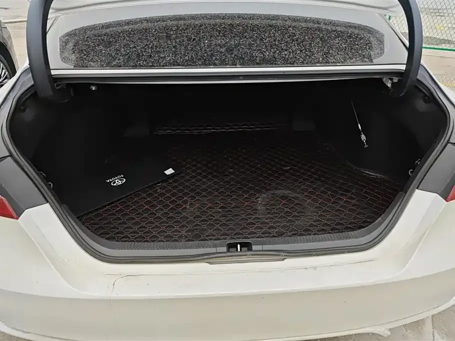 Toyota Camry 2022 из CN, фото 5
