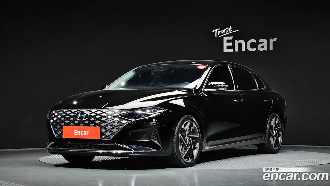 Hyundai Grandeur — фото 1