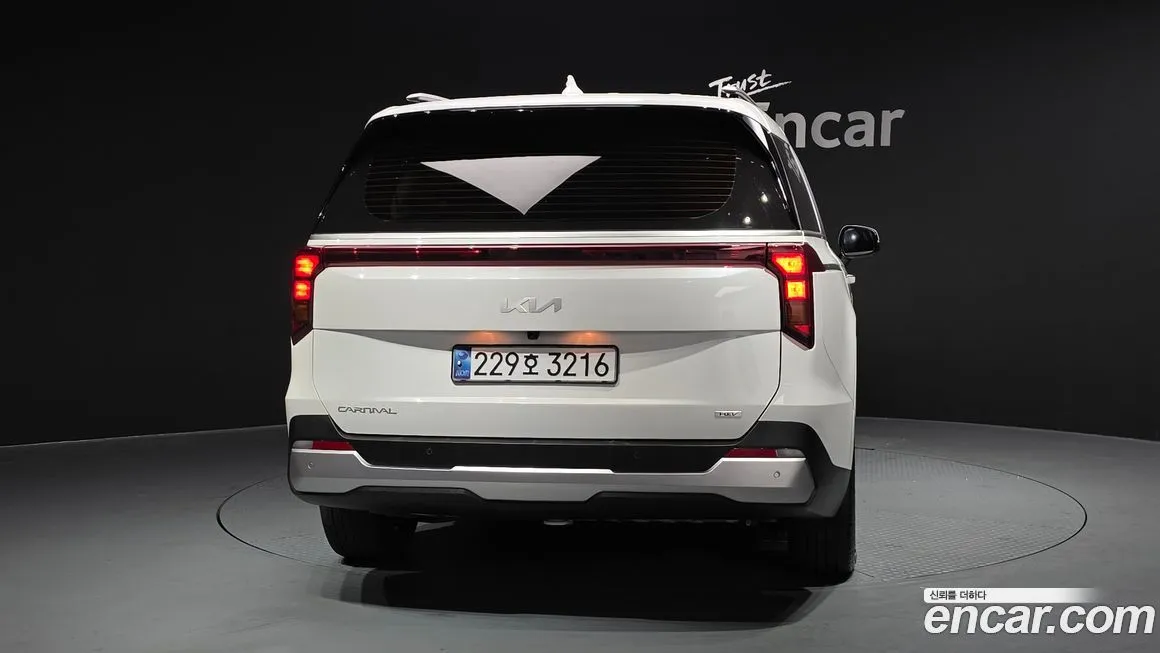 Kia Carnival 2025 из KR, фото 2