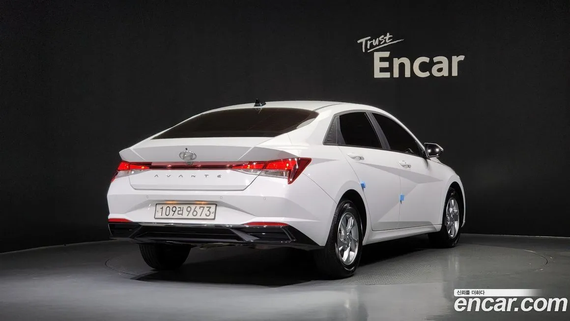 Hyundai AVANTE 2023 из KR, фото 2