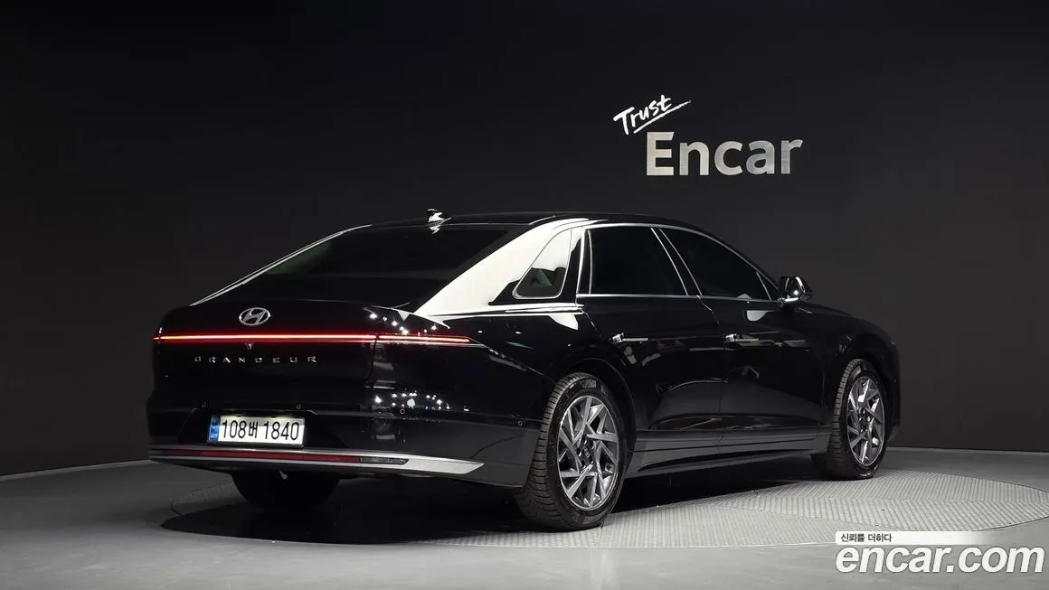 Hyundai Grandeur 2023 из KR, фото 2