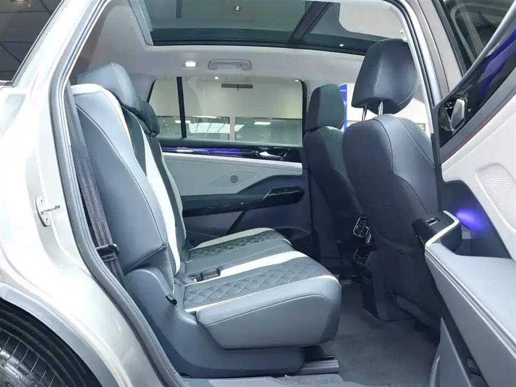 Volkswagen ID.6 Crozz 2021 из CN, фото 9