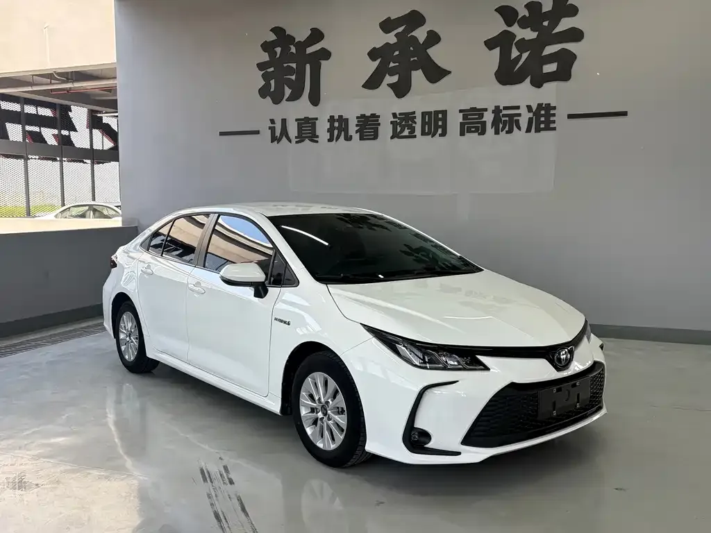 Toyota Corolla 2023 из CN, фото 7